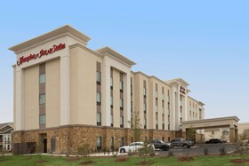 Hampton Inn & Suites San Antonio Lackland Afb Seaworld