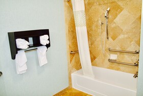 Hampton Inn & Suites San Antonio / Northeast I-35