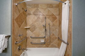 Hampton Inn & Suites San Antonio / Northeast I-35