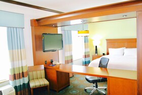 Hampton Inn & Suites San Antonio / Northeast I-35