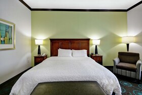 Hampton Inn & Suites San Antonio / Northeast I-35