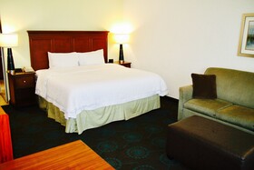 Hampton Inn & Suites San Antonio / Northeast I-35