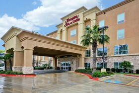 Hampton Inn & Suites San Antonio / Northeast I-35