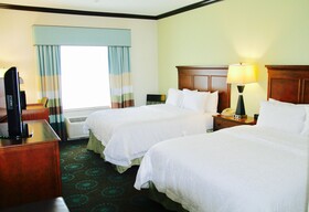 Hampton Inn & Suites San Antonio / Northeast I-35