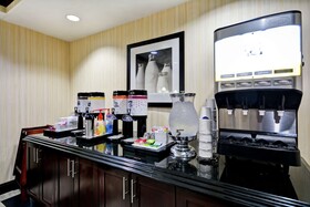 Hampton Inn & Suites San Antonio / Northeast I-35