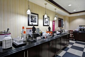 Hampton Inn & Suites San Antonio / Northeast I-35