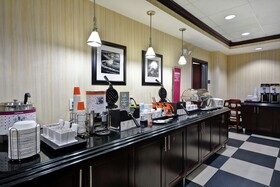 Hampton Inn & Suites San Antonio / Northeast I-35