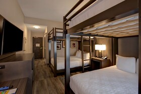 Hampton Inn & Suites San Antonio Riverwalk