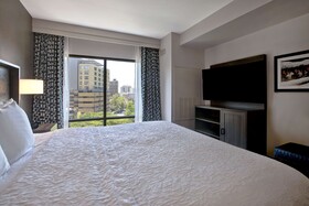 Hampton Inn & Suites San Antonio Riverwalk