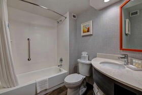 Hampton Inn San Antonio-Downtown (River Walk)