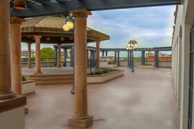 Hilton Palacio del Rio