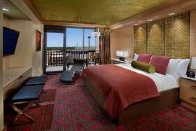 Hilton Palacio del Rio