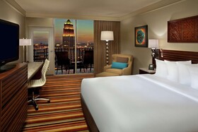 Hilton Palacio del Rio