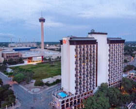 Hilton Palacio del Rio