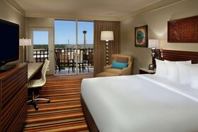 Hilton Palacio del Rio