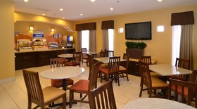 Quality Inn & Suites Airport North