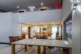 Holiday Inn Express & Suites San Antonio Medical-Six Flags