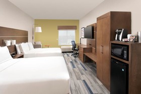 Holiday Inn Express & Suites San Antonio North Windcrest