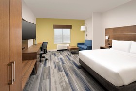 Holiday Inn Express & Suites San Antonio North Windcrest