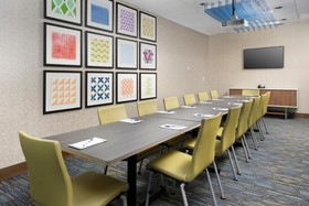 Holiday Inn Express & Suites San Antonio North Windcrest