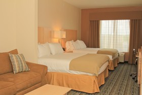 Holiday Inn Express & Suites San Antonio - Brooks City Base