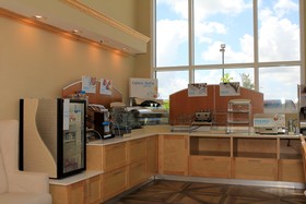 Holiday Inn Express & Suites San Antonio - Brooks City Base