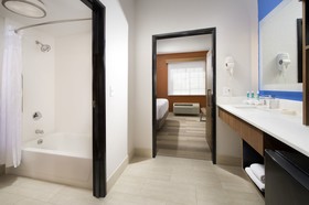 Holiday Inn Express Hotel & Suites San Antonio-Downtown Market Area