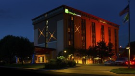 Holiday Inn Express San Antonio Airport