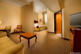 Holiday Inn Express San Antonio N-Riverwalk Area
