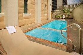 Holiday Inn Express San Antonio N-Riverwalk Area