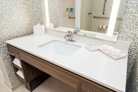 Home2 Suites By Hilton San Antonio At The Rim