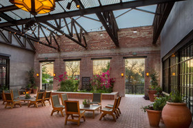 Hotel Emma