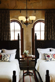 Hotel Emma