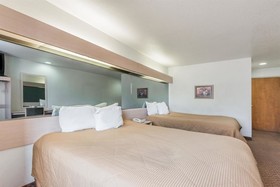 Quality Inn Downtown - near Market Square