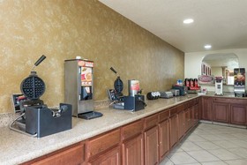 Quality Inn Downtown - near Market Square
