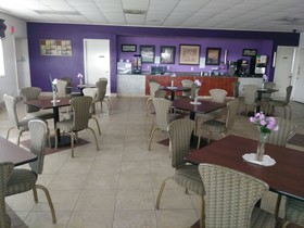 Knights Inn San Antonio at E Houston St