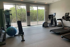 La Quinta Inn & Suites by Wyndham San Antonio Seaworld/Lafb