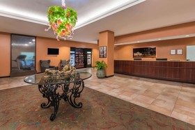 La Quinta Inn & Suites by Wyndham San Antonio Medical Ctr NW