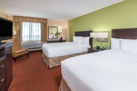 La Quinta Inn & Suites by Wyndham San Antonio Medical Ctr NW