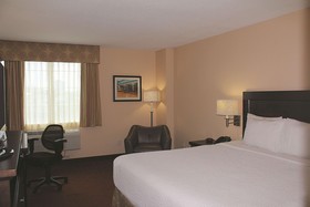 La Quinta Inn & Suites by Wyndham San Antonio Medical Ctr NW