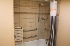 La Quinta Inn & Suites by Wyndham San Antonio Medical Ctr NW