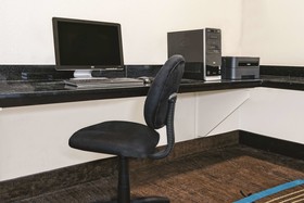 La Quinta Inn & Suites by Wyndham San Antonio N Stone Oak