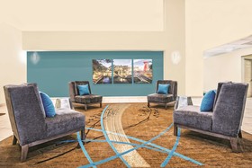 La Quinta Inn & Suites by Wyndham San Antonio N Stone Oak