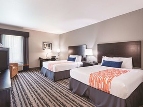 La Quinta Inn & Suites by Wyndham San Antonio Northwest