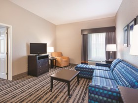 La Quinta Inn & Suites by Wyndham San Antonio Northwest