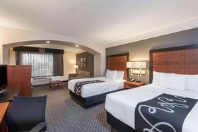 La Quinta Inn & Suites by Wyndham San Antonio Riverwalk