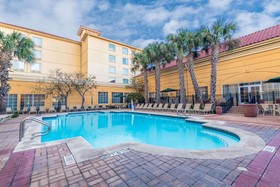La Quinta Inn & Suites by Wyndham San Antonio Riverwalk