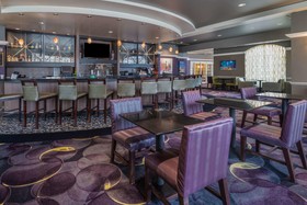 La Quinta Inn & Suites by Wyndham San Antonio Riverwalk