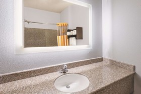Spark by Hilton San Antonio Dominion