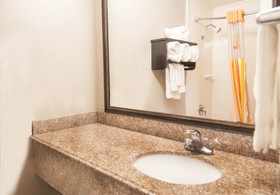 La Quinta Inn by Wyndham San Antonio Brooks City Base